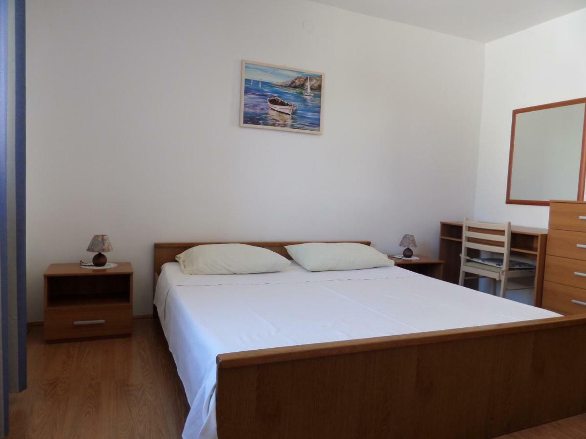Apartmani Lili マリ・ロシニュ エクステリア 写真