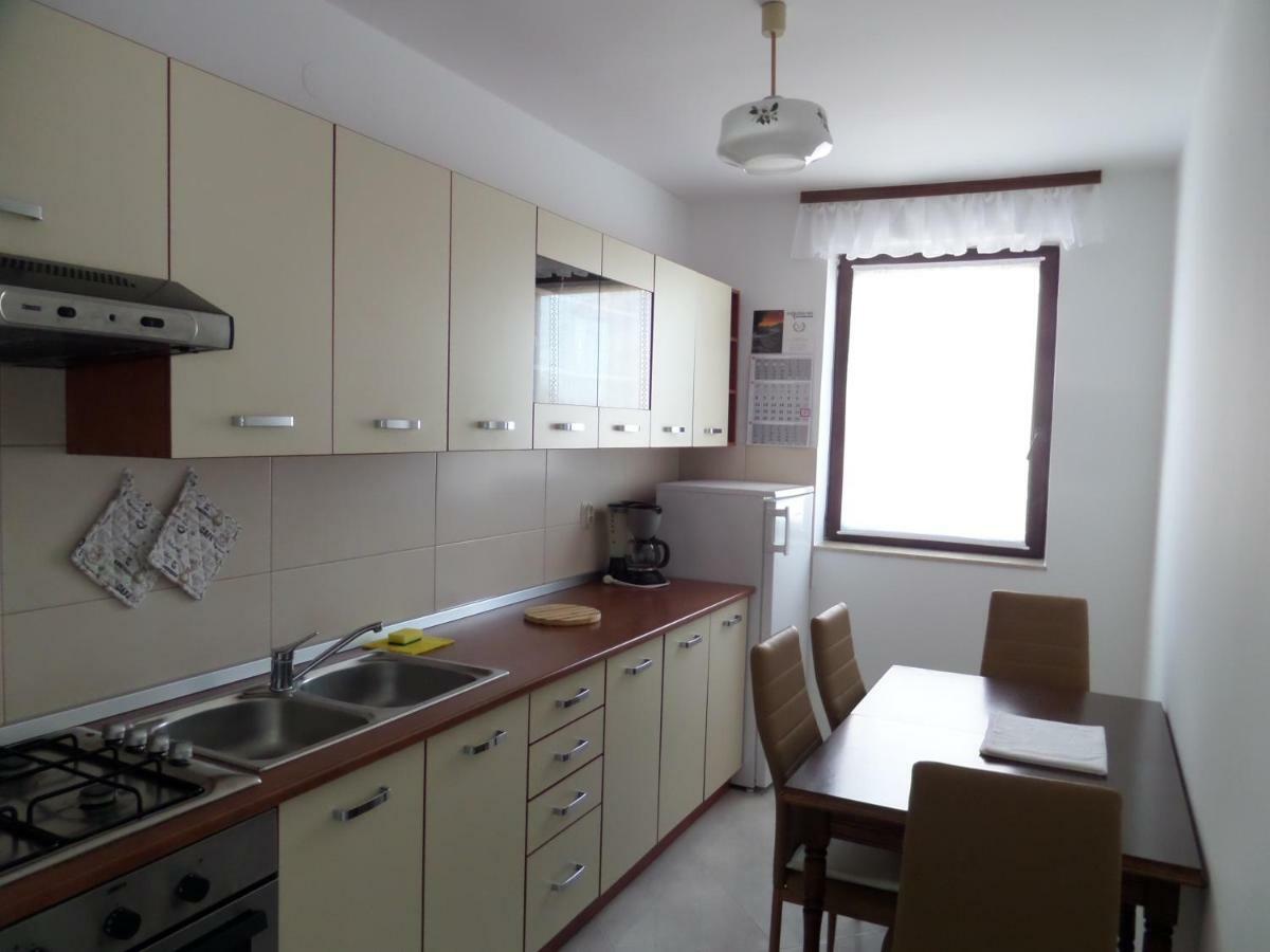 Apartmani Lili マリ・ロシニュ エクステリア 写真